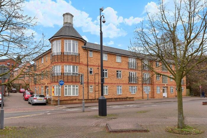 1 Bedroom Flat To Rent In Temple End, High Wycombe, HP13