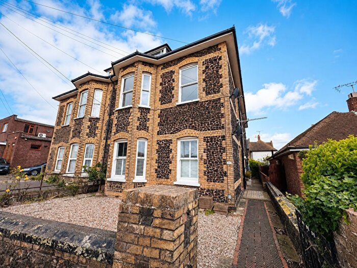 2 Bedroom Flat To Rent In St Mildreds Road, Westgate-On-Sea, Kent, CT8