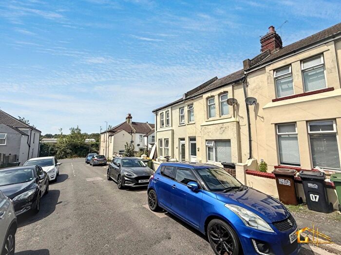 3 Bedroom Terraced House For Sale In Salisbury Road, Bexhill-On-Sea, TN40