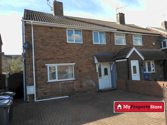 3 Bedroom Semi-Detached House To Rent In Burnham Grove, Scawthorpe, Doncaster, DN5