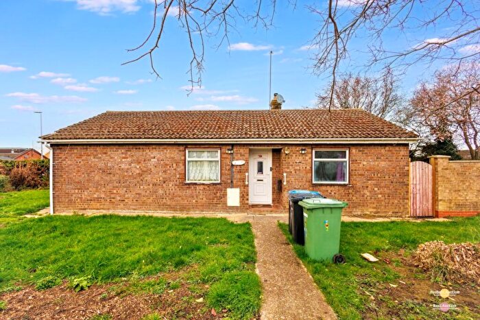 3 Bedroom Bungalow For Sale In Argyle Park, Market Harborough, Leicestershire, LE16