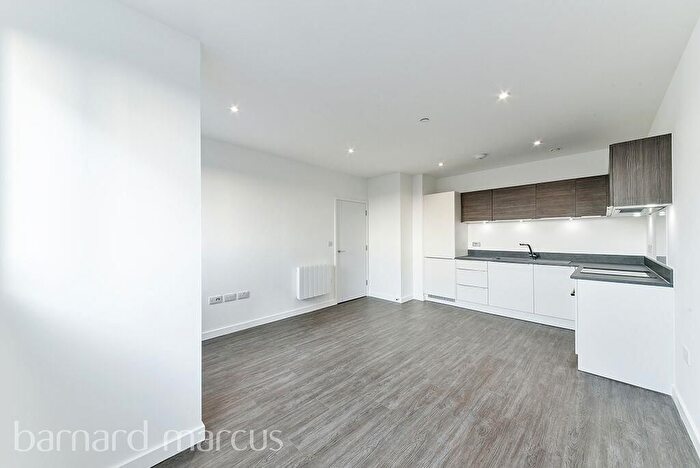 1 Bedroom Flat To Rent In High Road, Whetstone, N20