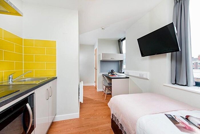 Studio To Rent In Commonhall Street, Chester, Cheshire, CH1