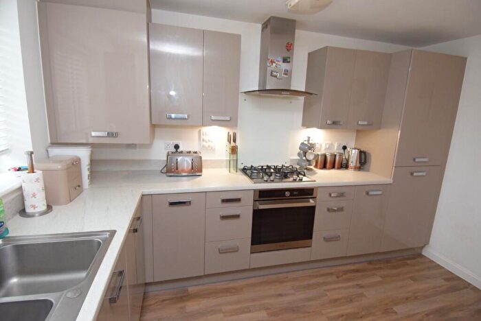 4 Bedroom Detached House For Sale In Matthews Road, Amesbury, SP4