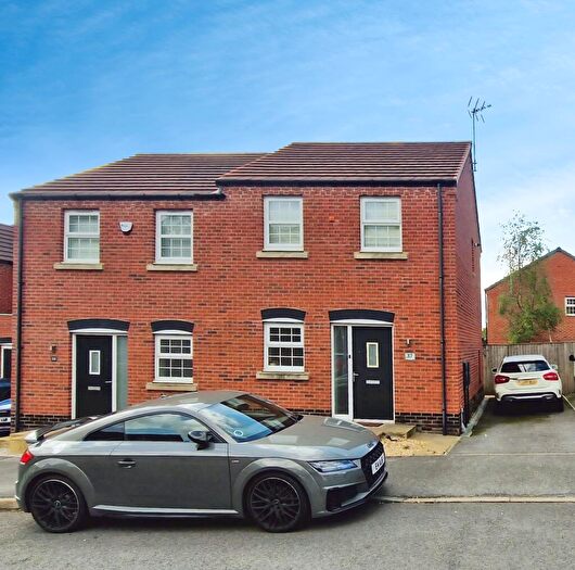 2 Bedroom Semi-Detached House To Rent In Parkland View, Huthwaite, NG17