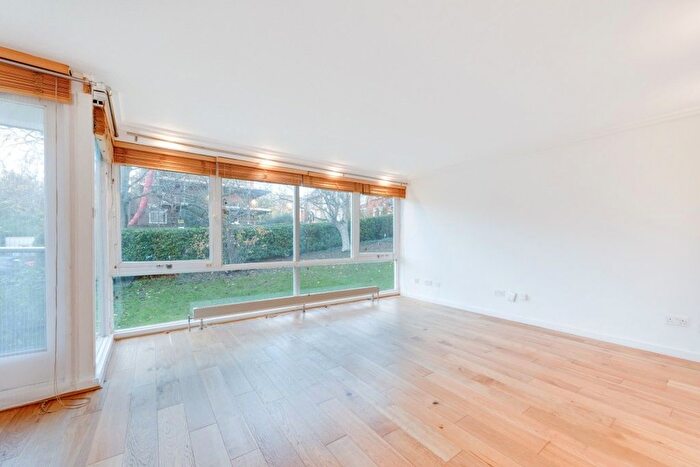 2 Bedroom Flat To Rent In Netherhall Gardens, Hampstead, NW3