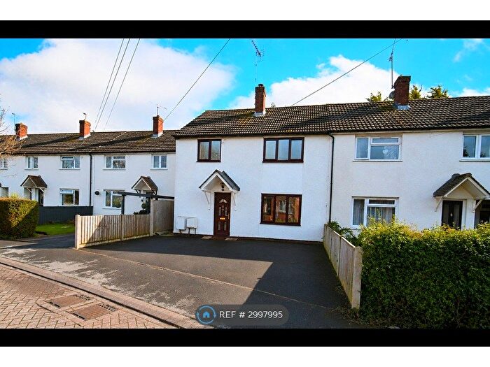 3 Bedroom End Terrace House To Rent In Edinburgh Way, Rugby, CV23
