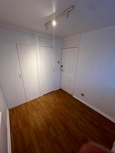 3 Bedroom Terraced House For Sale In Darwell Close, London, E6