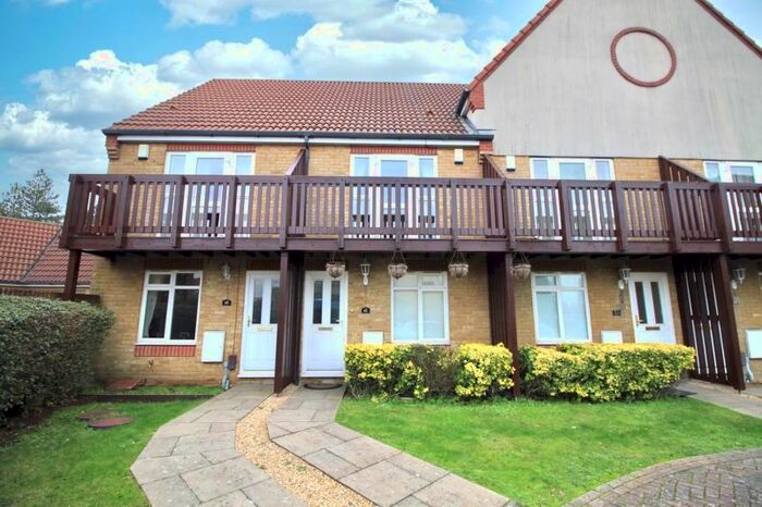 2 Bedroom Terraced House To Rent In Tintagel Way, Port Solent, Portsmouth, PO6