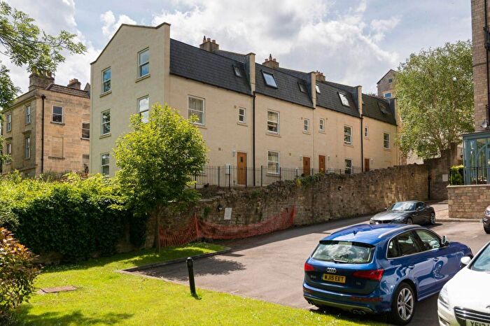 2 Bedroom House To Rent In Gibbs Mews, Walcot, BA1