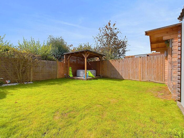 2 Bedroom Semi-Detached Bungalow For Sale In Western Road, Sompting, Lancing, BN15