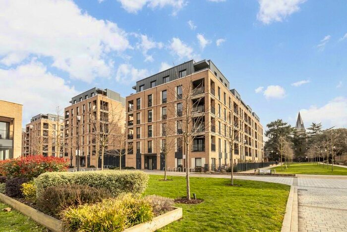 1 Bedroom Flat To Rent In Addington Close, Southall, UB2