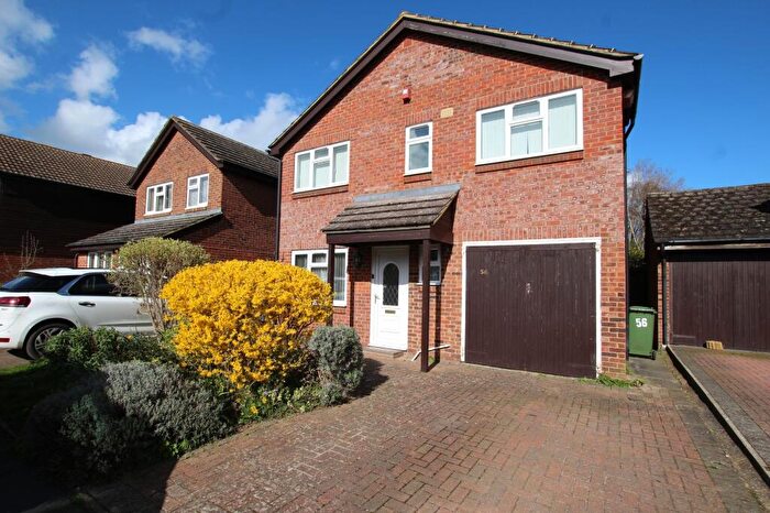 4 Bedroom Detached House For Sale In Milton Drive, Newport Pagnell, MK16