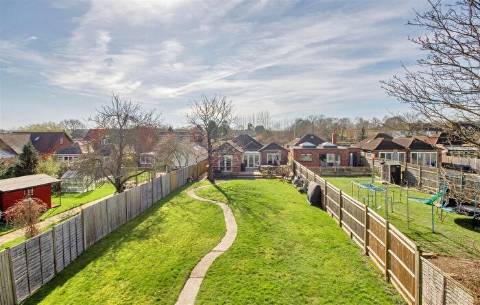 3 Bedroom Detached Bungalow For Sale In Stocks Green Road, Hildenborough, TN11