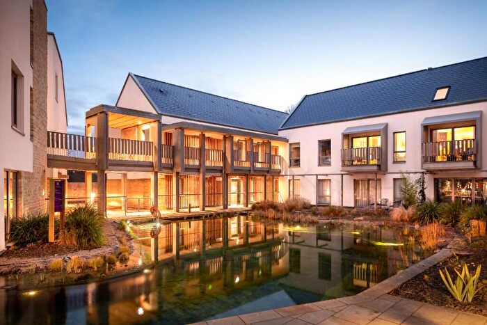 1 Bedroom Retirement Property For Sale In Cirencester Road, Tetbury, Gloucestershire, GL8