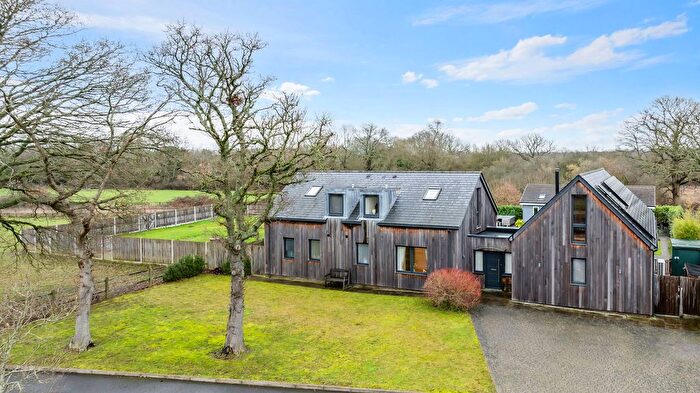 5 Bedroom Detached House For Sale In Maplewood Drive, Lingfield, RH7