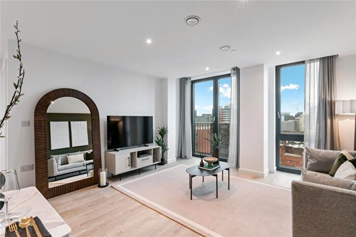 1 Bedroom Apartment To Rent In Gaythorn Street, Salford, M5