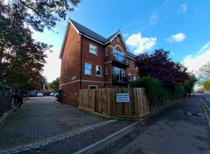 3 Bedroom Flat To Rent In Regency House, Princess Gate, PE1