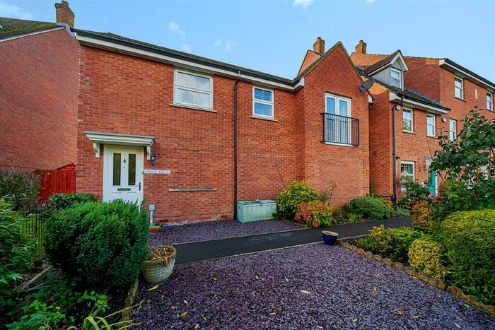 2 Bedroom Flat To Rent In Horton Avenue, Devizes, SN10