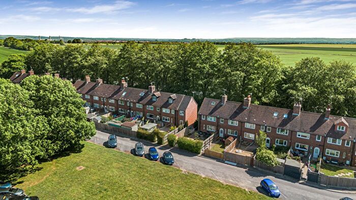 4 Bedroom Semi-Detached House For Sale In North Drive, Harwell, OX11