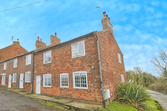 3 Bedroom End Of Terrace House For Sale In Cavendish Bridge, Shardlow, Derby, DE72