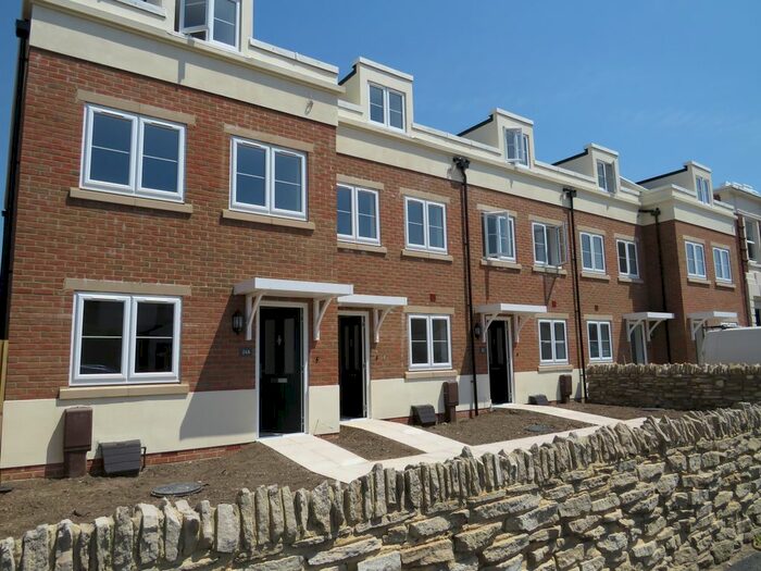 4 Bedroom Terraced House To Rent In High Street, Lee On Solent, PO13