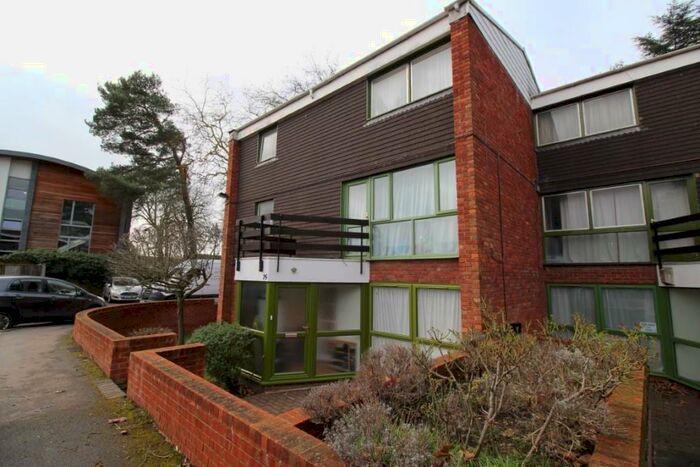 2 Bedroom Apartment To Rent In West Fryerne, Parkside Road - Reading, RG30