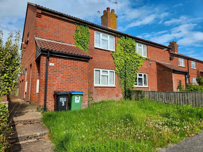 1 Bedroom Flat To Rent In Wroxham Road, Langney, Eastbourne, BN23