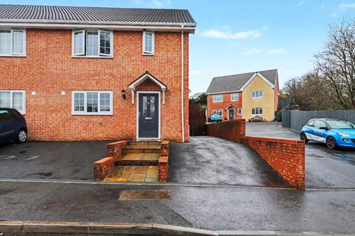 4 Bedroom Semi-Detached House For Sale In Llys Bute, Aberdare, CF44