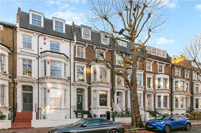 1 Bedroom Flat To Rent In Hammersmith Grove, London, W6