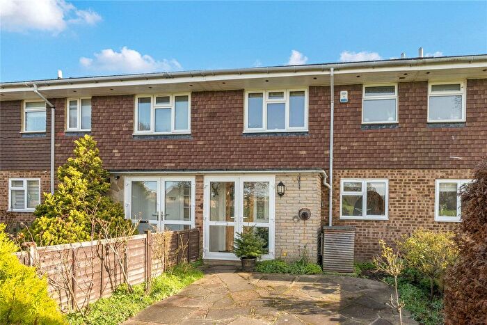 2 Bedroom Terraced House For Sale In Parkfields, Shirley, CR0