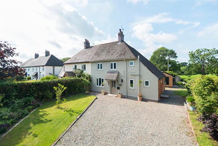 3 Bedroom Semi-Detached House For Sale In Hall Lane, Haughton, CW6