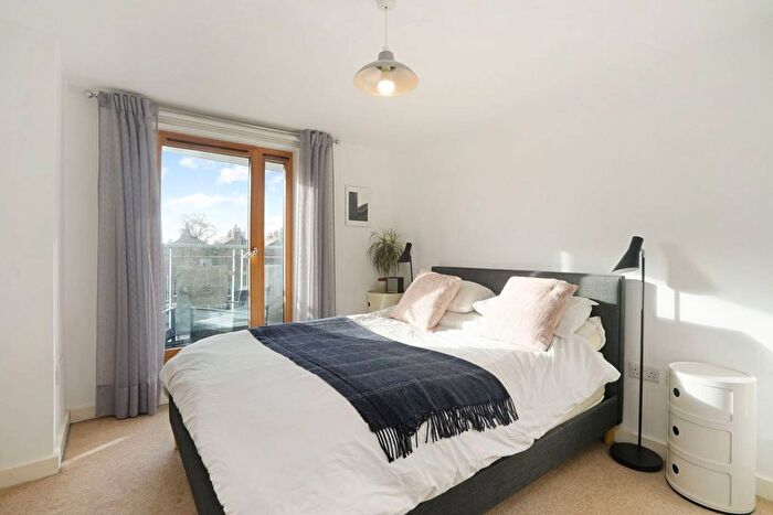 1 Bedroom Flat For Sale In White Lion Street, Angel, London, N1