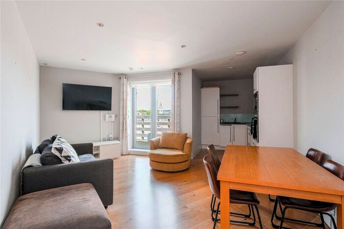 2 Bedroom Flat To Rent In Saffron Hill, Clerkenwell, London, EC1N