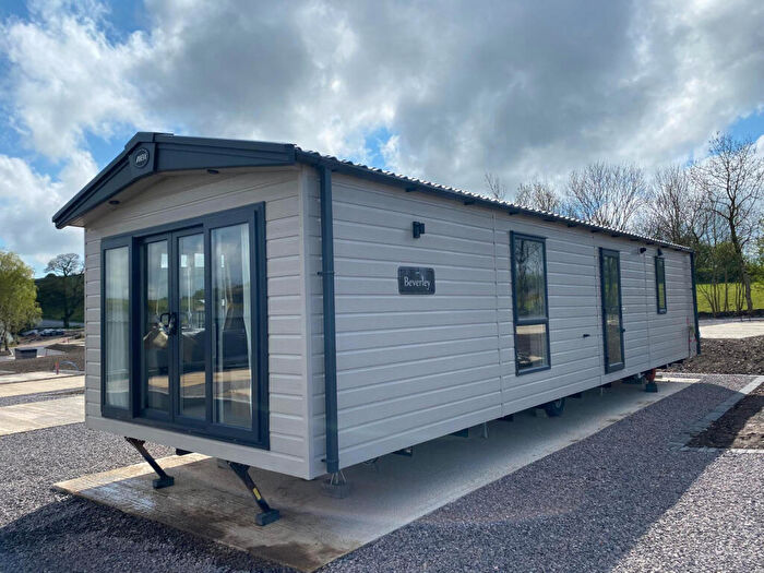 2 Bedroom Lodge For Sale In Cauldron Low, Stoke-On-Trent, Staffordshire, ST10