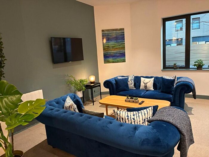 1 Bedroom Apartment To Rent In Weavers Quay, Old Mill Street, Manchester, M4