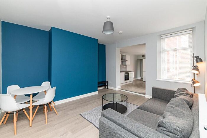 2 Bedroom Flat To Rent In Hotspur Street, Heaton, Newcastle Upon Tyne, NE6