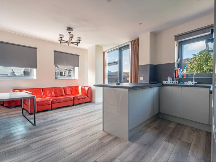 2 Bedroom Flat To Rent In Low Friar Street, Newcastle Upon Tyne, Tyne And Wear, NE1