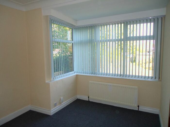 3 Bedroom Flat To Rent In Old Lane, Leeds, LS11