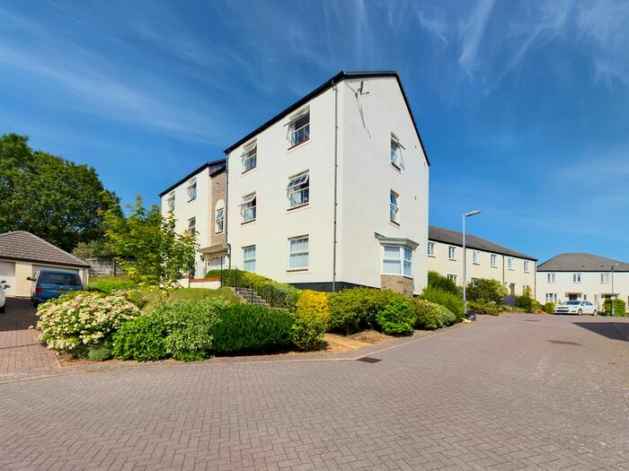 2 Bedroom Flat To Rent In Wheal Sperries Way, Truro TR1