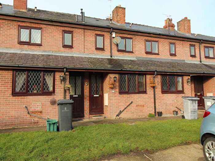 2 Bedroom Terraced House To Rent In Milton Road, Hoyland, Barnsley, S74