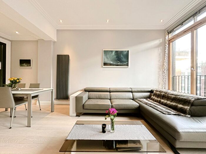 2 Bedroom Flat To Rent In Westminster Green, Westminster, London, SW1P