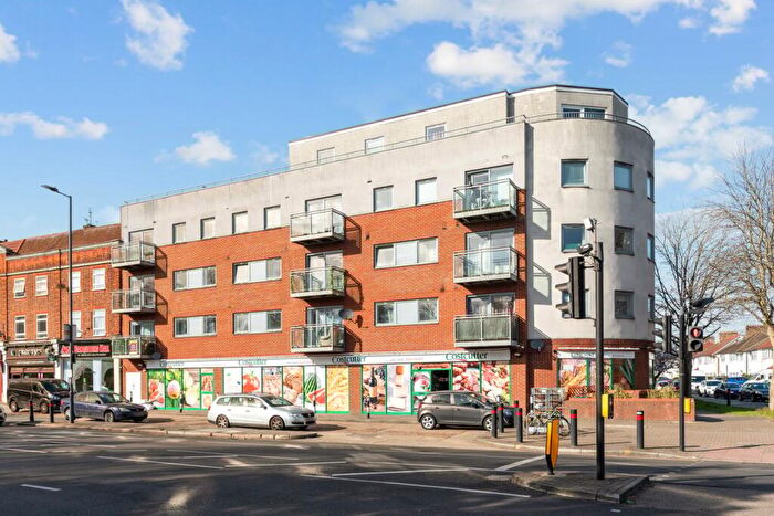 1 Bedroom Flat For Sale In Kenton Road, Harrow, HA3