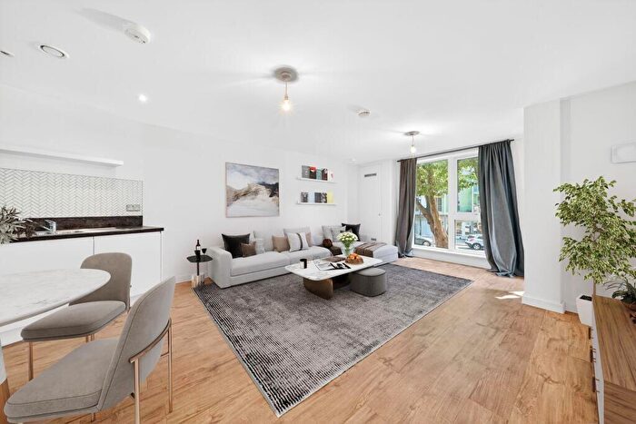 1 Bedroom Apartment For Sale In Rye Lane, London, SE15