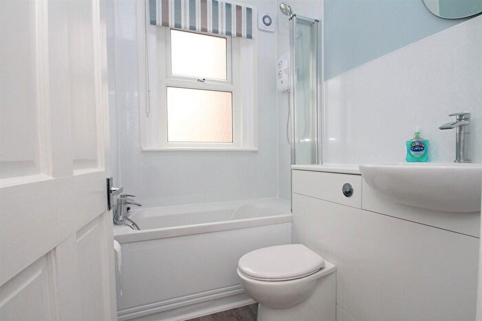 1 Bedroom Flat To Rent In St. Michaels Road, Worthing, BN11