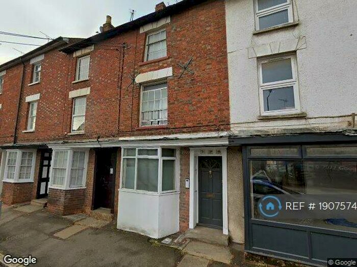 1 Bedroom Flat To Rent In Bridge Street, Buckingham, MK18