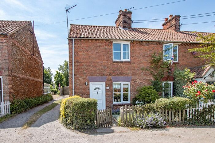 2 Bedroom End Terrace House For Sale In Dersingham, King's Lynn, Norfolk, PE31
