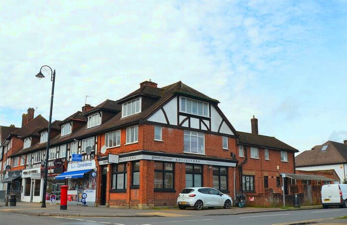 2 Bedroom Duplex To Rent In High Street, Banstead, Surrey, SM7