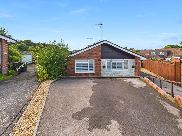3 Bedroom Detached Bungalow For Sale In Crown Close, Waterlooville, PO7