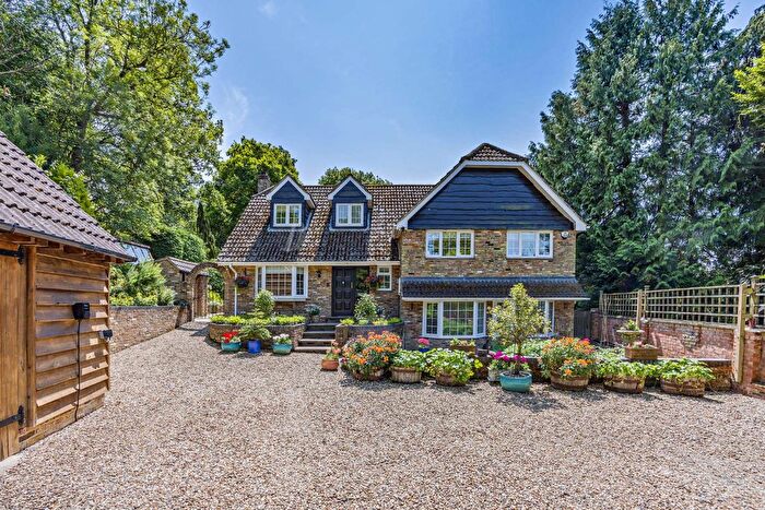 4 Bedroom Detached House For Sale In Fishers Lane, Cold Ash, Thatcham, Berkshire, RG18